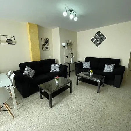 Triana Con Encanto Apto Amplio Y Comodo