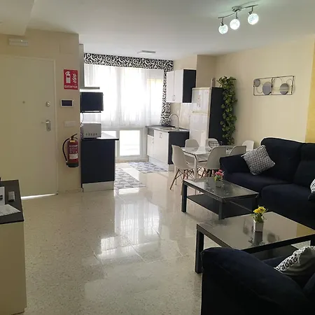 Triana Con Encanto Apto Amplio Y Comodo *