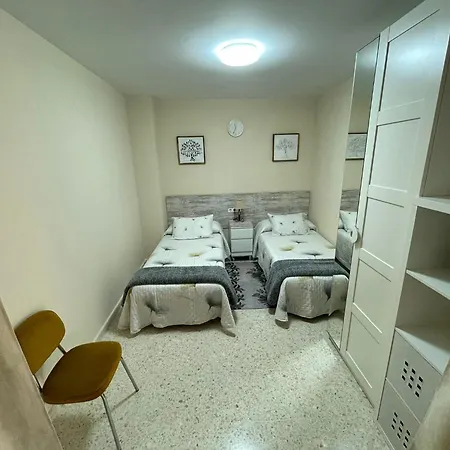 Encanto Trianero Amplio Y Comodo Apartment